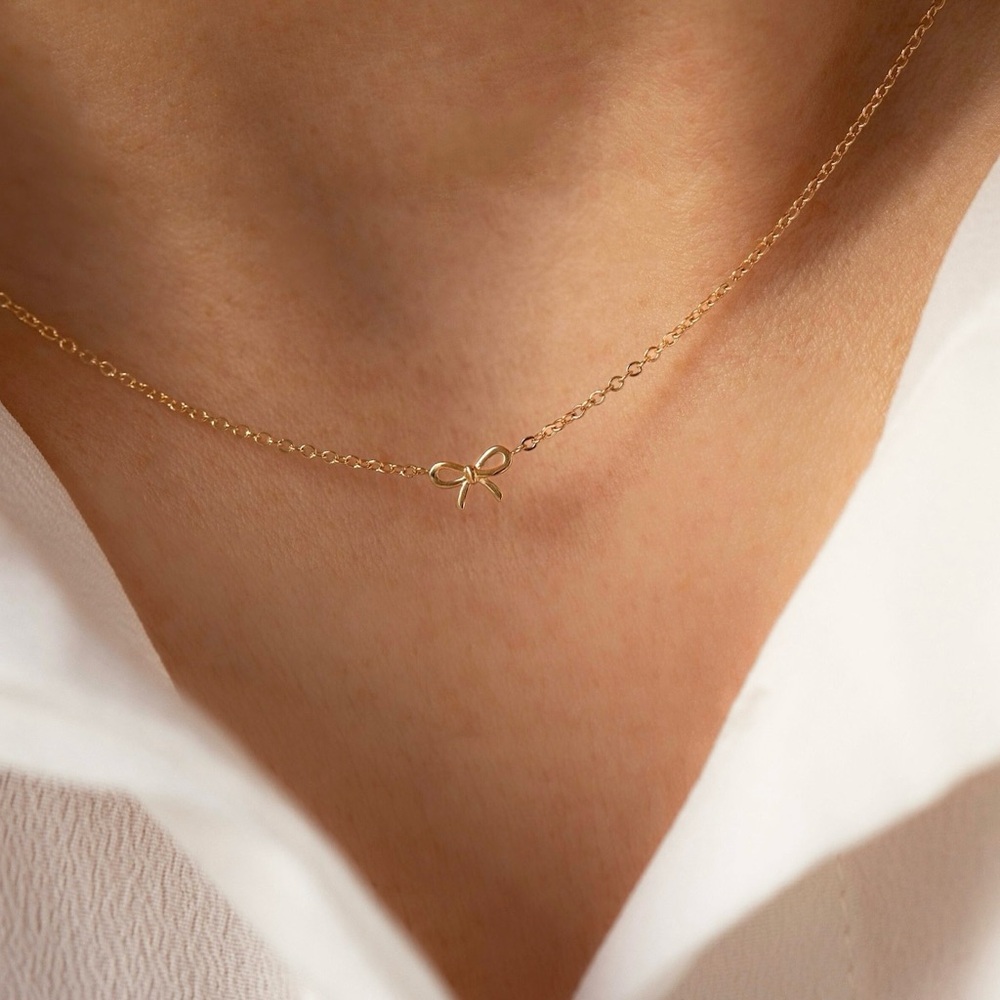 14K Gold Bow Necklace